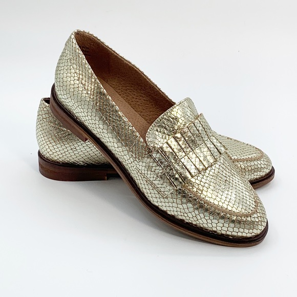 Seychelles Shoes - Seychelles Womens Size 7.5 Powerful Loafer Gold